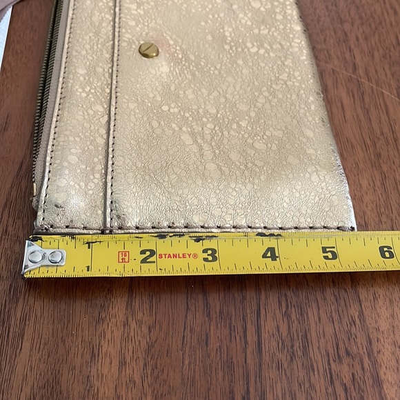 J Crew Metallic Gold Leather Clutch- EUC - Picture 12 of 12
